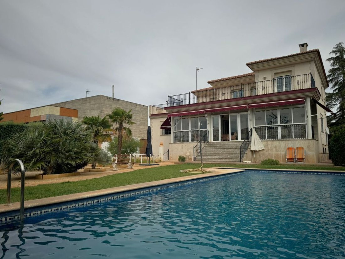 Chalet in Valdepenas, Castile-La Mancha, Spain 4 - 15247532