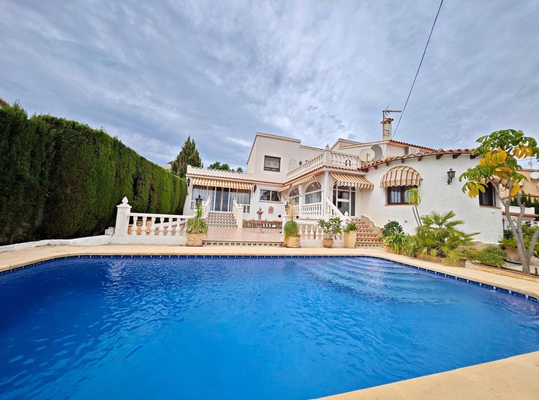 Villa in Calp / Calpe, Valencian Community, Spain 2 - 12833894