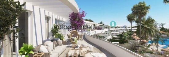 Apartment in La Linea de la Concepcion, Andalusia, Spain 4 - 15248095
