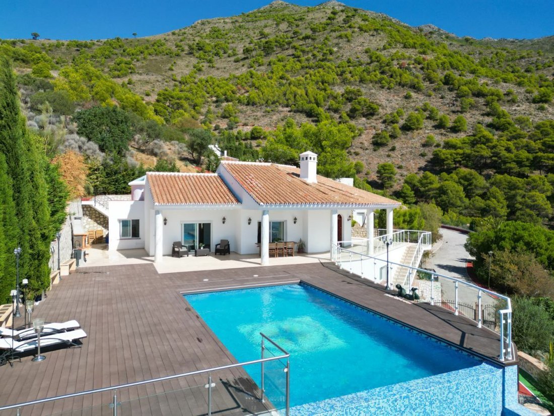Chalet in Mijas, Andalusia, Spain 1 - 15247695