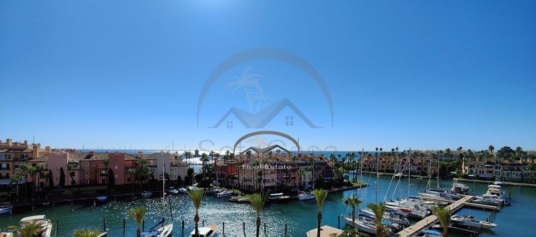 Apartment in Sotogrande, San Roque, Andalusia 2 - 15247410
