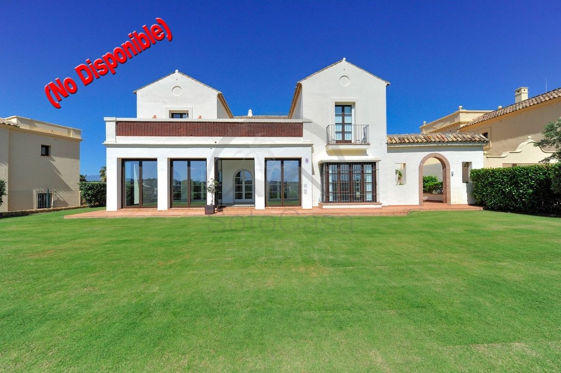 Chalet in Sotogrande, San Roque, Andalusia 1 - 14816196