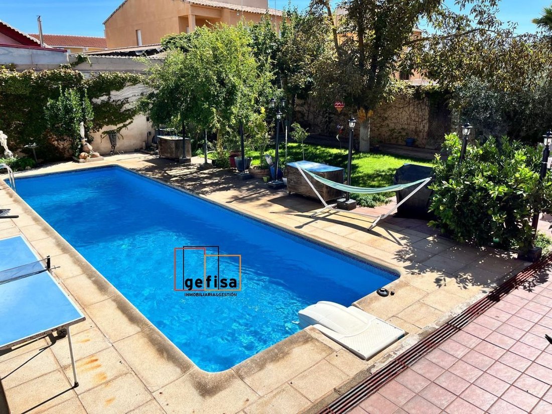 Chalet in Valdepenas, Castile-La Mancha, Spain 4 - 15246345