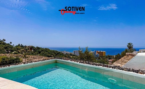 Villa in Costa Adeje, Adeje, Canary Islands 1
