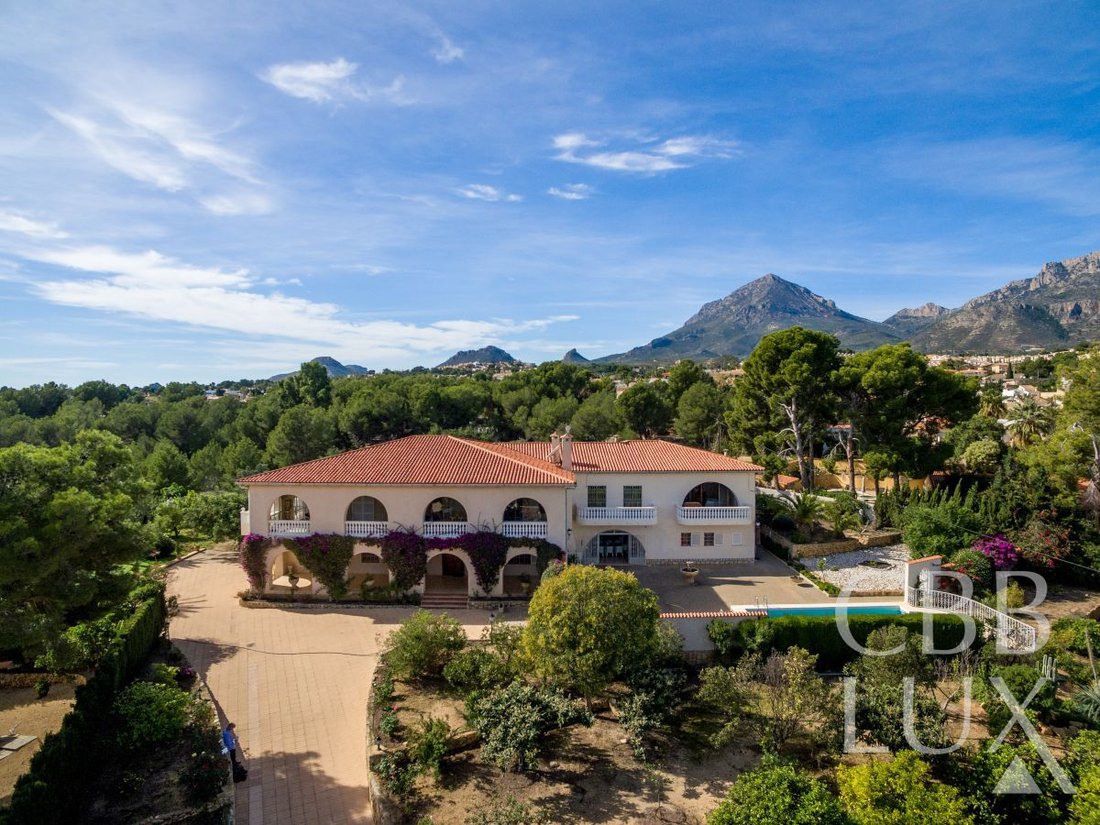 Chalet in la Nucia, Valencian Community, Spain 2 - 15246724