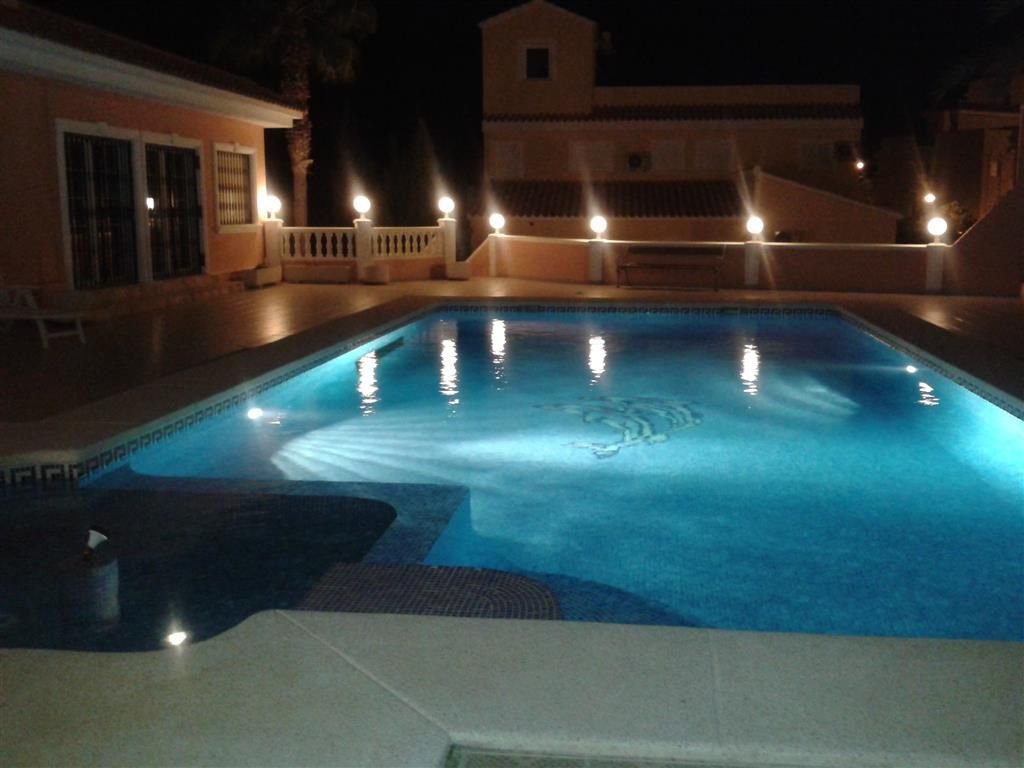 Chalet in Calp / Calpe, Valencian Community, Spain 2 - 15246438