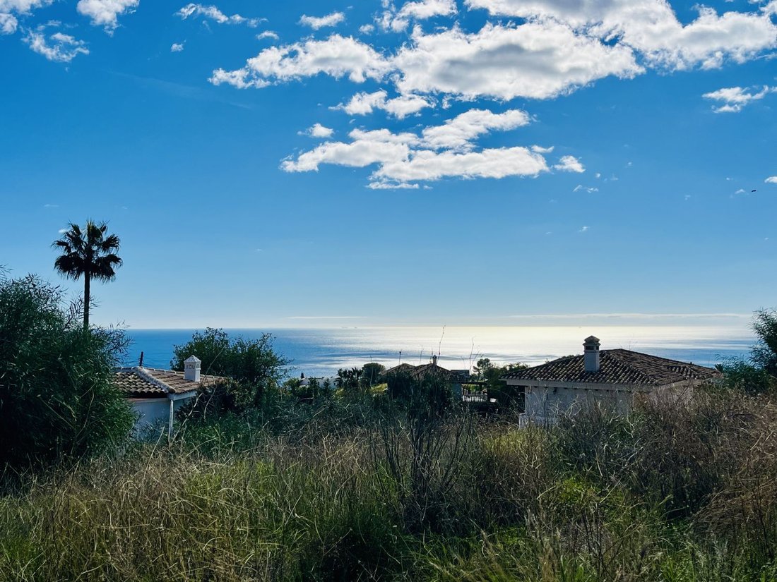 Land in La Capellania, Benalmadena, Andalusia 1 - 15247548