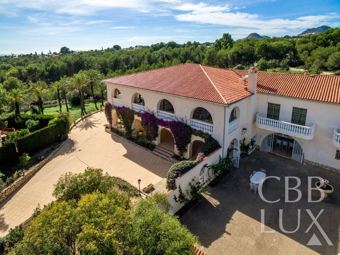 Chalet in la Nucia, Valencian Community, Spain 1 - 15246724
