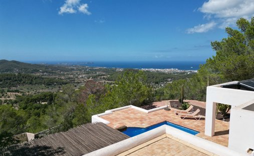 Chalet in Sant Josep de sa Talaia, Balearic Islands, Spain 1