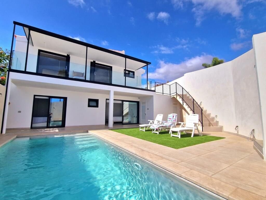 Chalet in Arona, Canary Islands, Spain 1 - 15248412