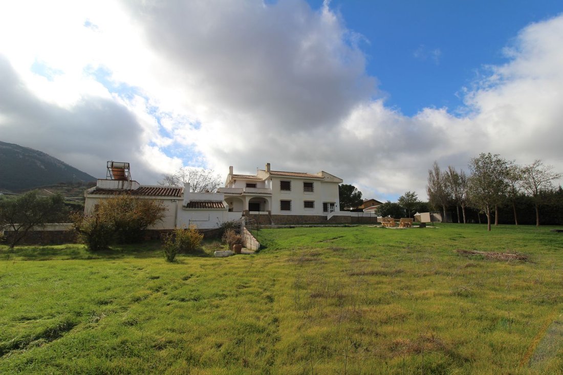 Finca in Villanueva del Trabuco, Andalusia, Spain 3 - 15248104