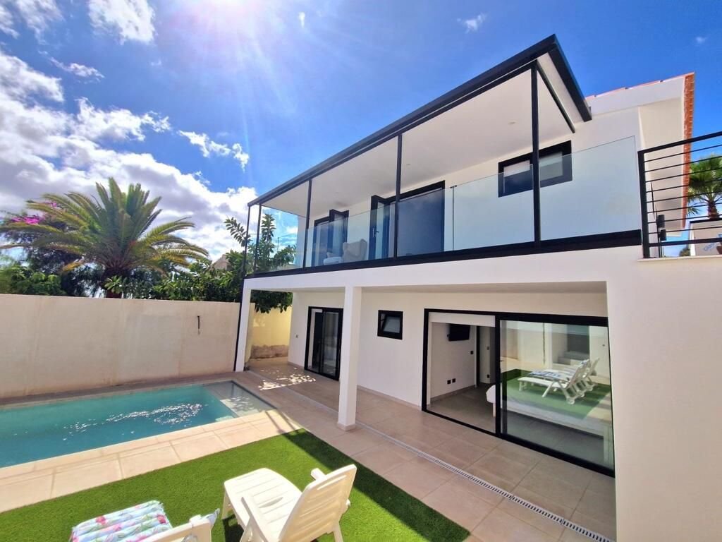 Chalet in Arona, Canary Islands, Spain 2 - 15248412