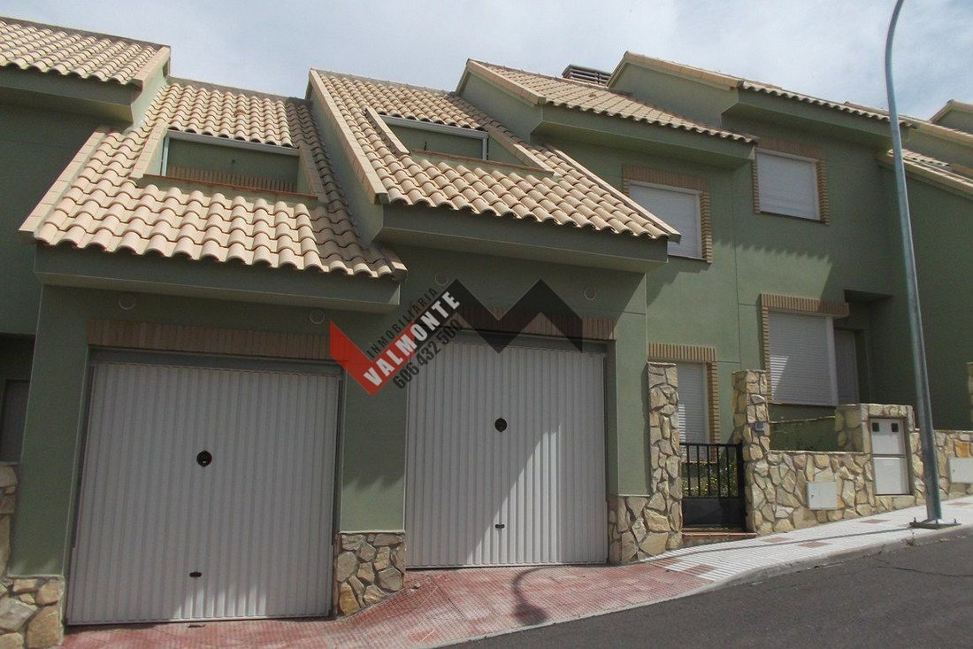 Townhouse in El Casar de Escalona, Castile-La Mancha, Spain 3 - 15247727