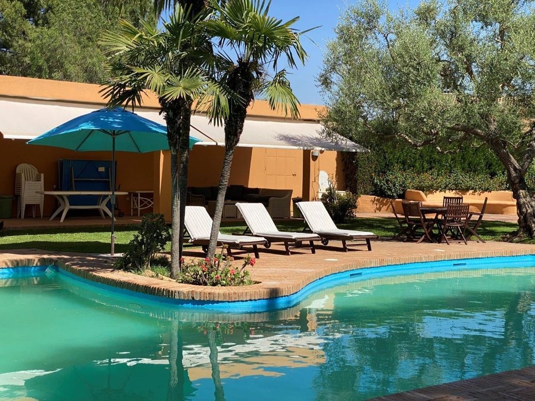 Chalet in Dos Hermanas, Andalusia, Spain 2 - 12832495
