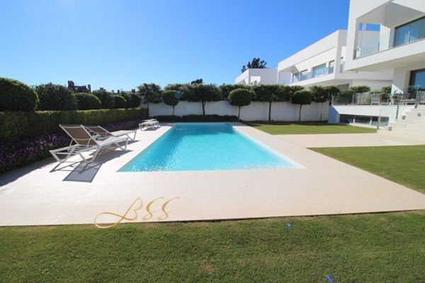Villa in Guadalmina Baja, San Pedro de Alcantara, Spain 5 - 15247719