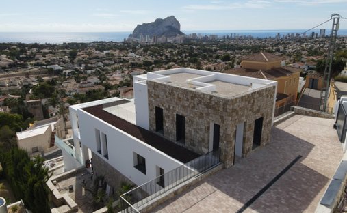 Villa in Calp / Calpe, Valencian Community, Spain 1