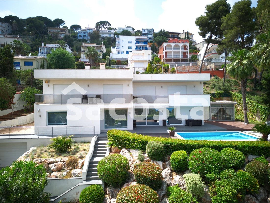 Villa in Blanes, Catalonia, Spain 2 - 15248734