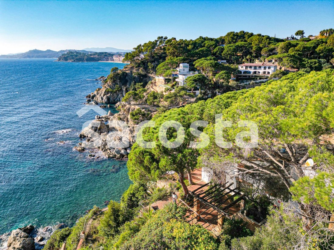 House in Lloret de Mar, Catalonia, Spain 4 - 15248912
