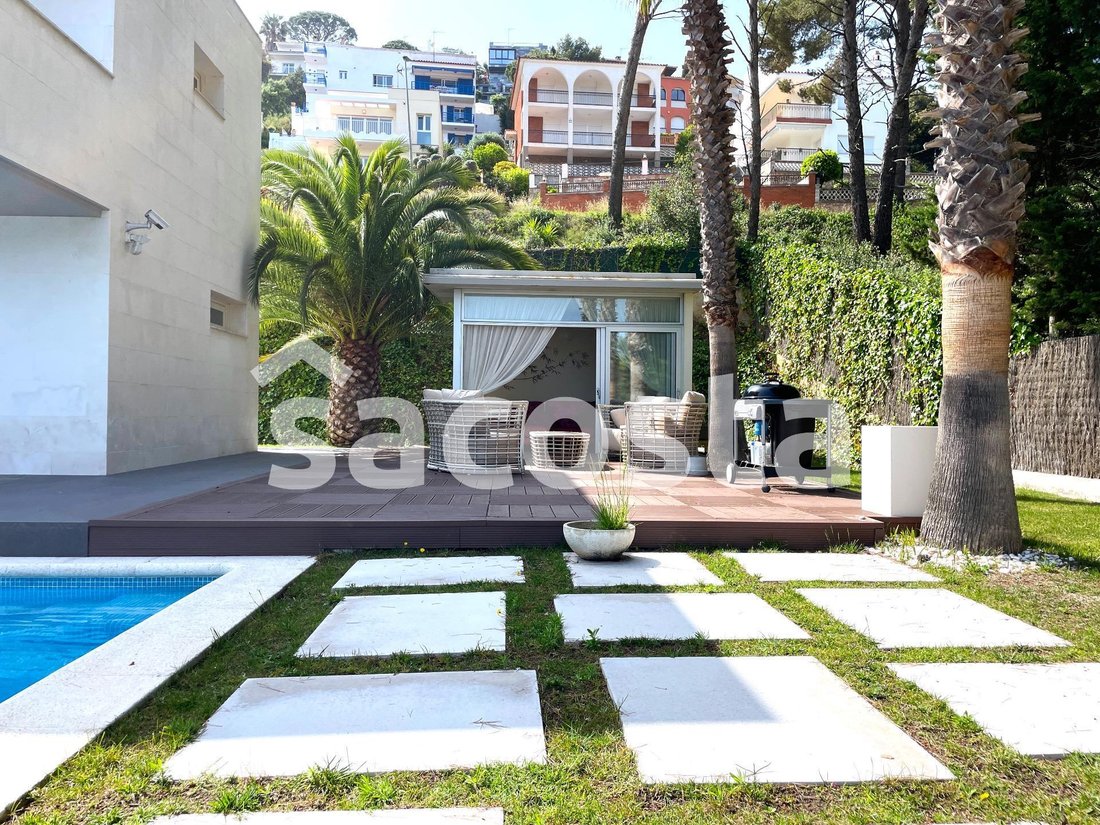 Villa in Blanes, Catalonia, Spain 4 - 15248734