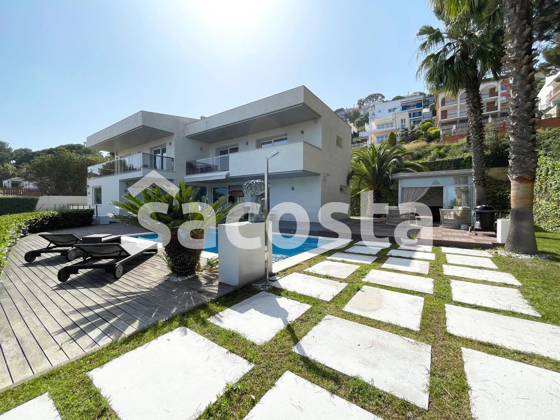 Villa in Blanes, Catalonia, Spain 1 - 15248734
