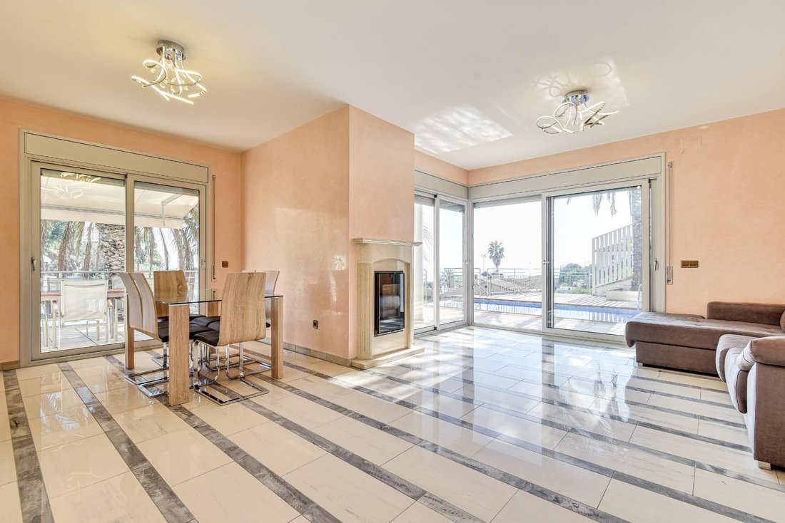 Villa in Lloret de Mar, Catalonia, Spain 2 - 15248810