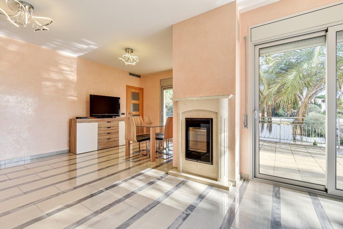 Villa in Lloret de Mar, Catalonia, Spain 5 - 15248810