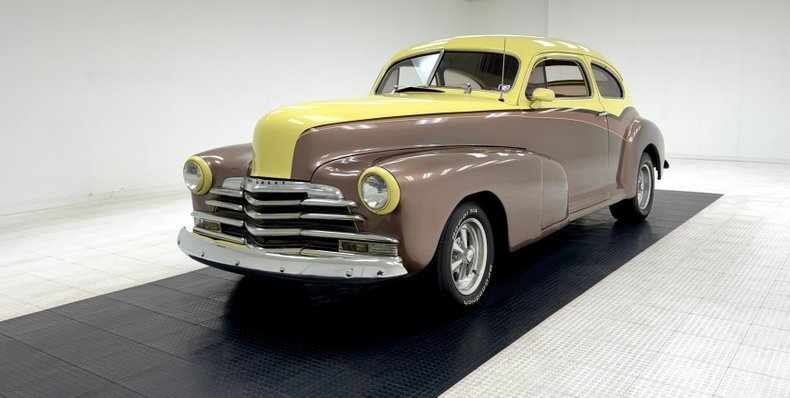Sedan in Morgantown, United States 1 - 13698925