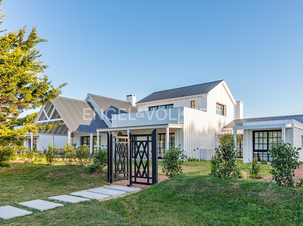 Villa in Arenas de José Ignacio, Maldonado Department, Uruguay 3 - 15255272