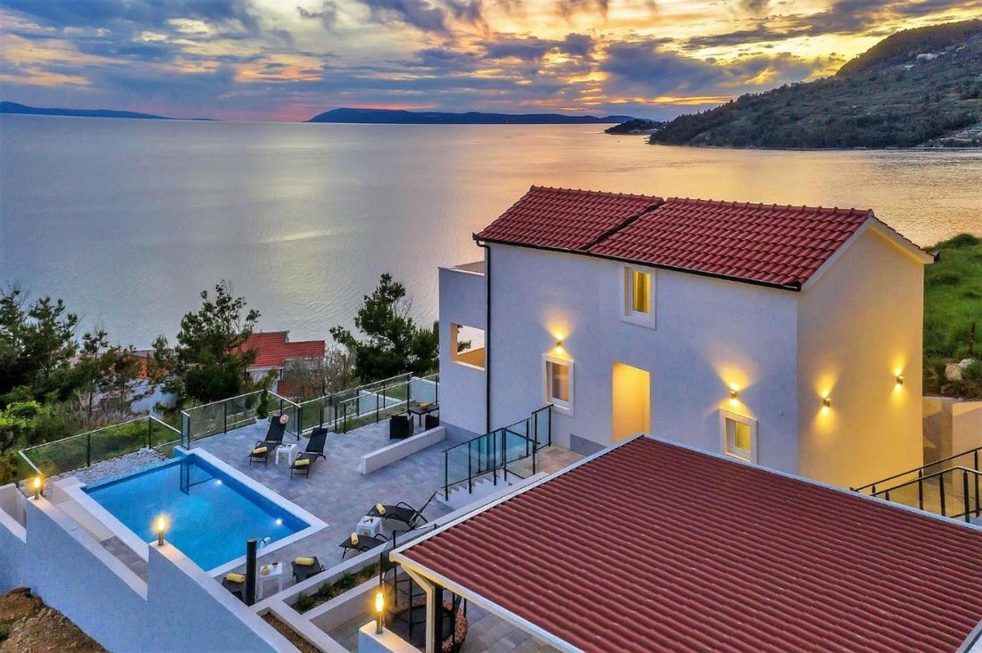 Villa in Drasnice, Split-Dalmatia County, Croatia 2 - 15095516