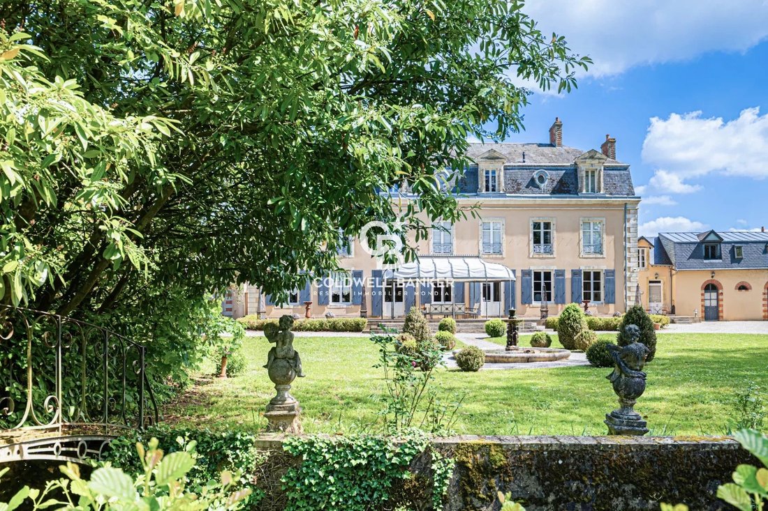 Castle in Gare-Sud, Le Mans, France 2 - 14511422