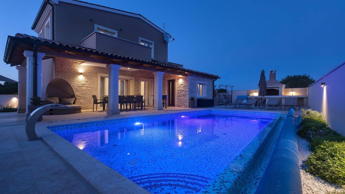 Villa in Liznjan, Istria County, Croatia 4 - 14833892