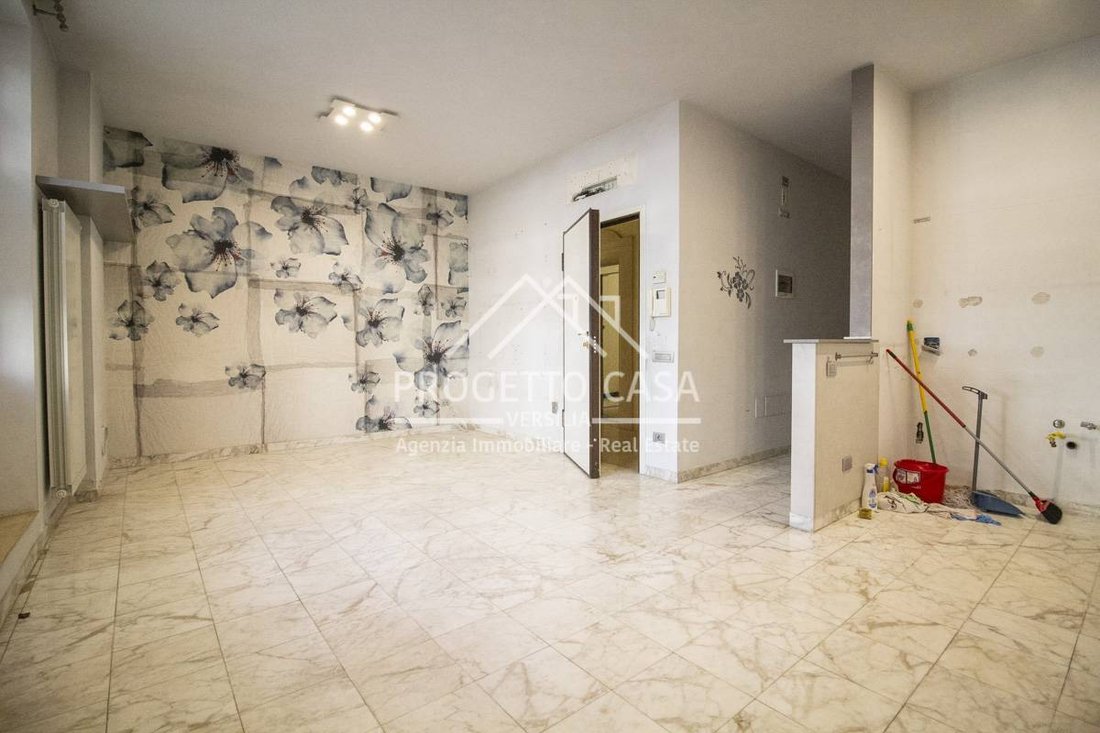 Apartment in Lungomare, Viareggio, Tuscany 2 - 15251784
