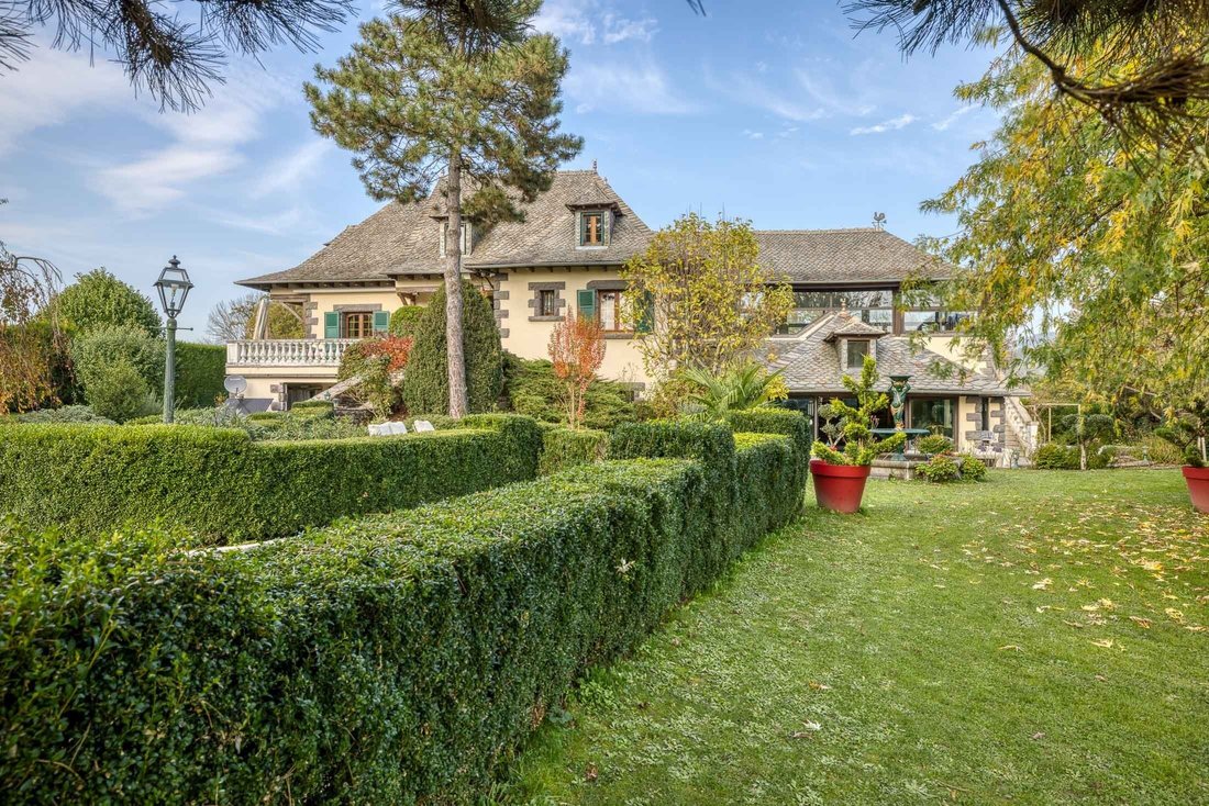 House in Marigny-Saint-Marcel, Auvergne-Rhône-Alpes, France 1 - 14899311