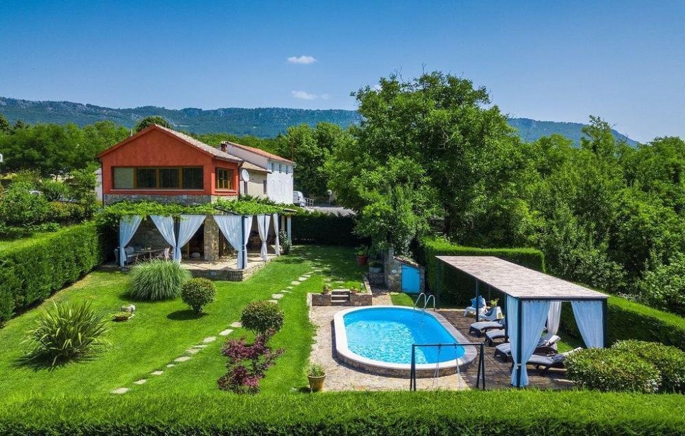 Villa in Grad Buzet, Istria County, Croatia 1 - 14253017