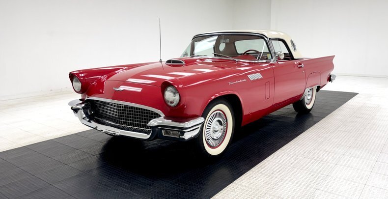 Cabriolet in Morgantown, United States 1 - 15255344