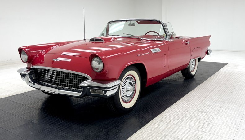 Cabriolet in Morgantown, United States 3 - 15255344