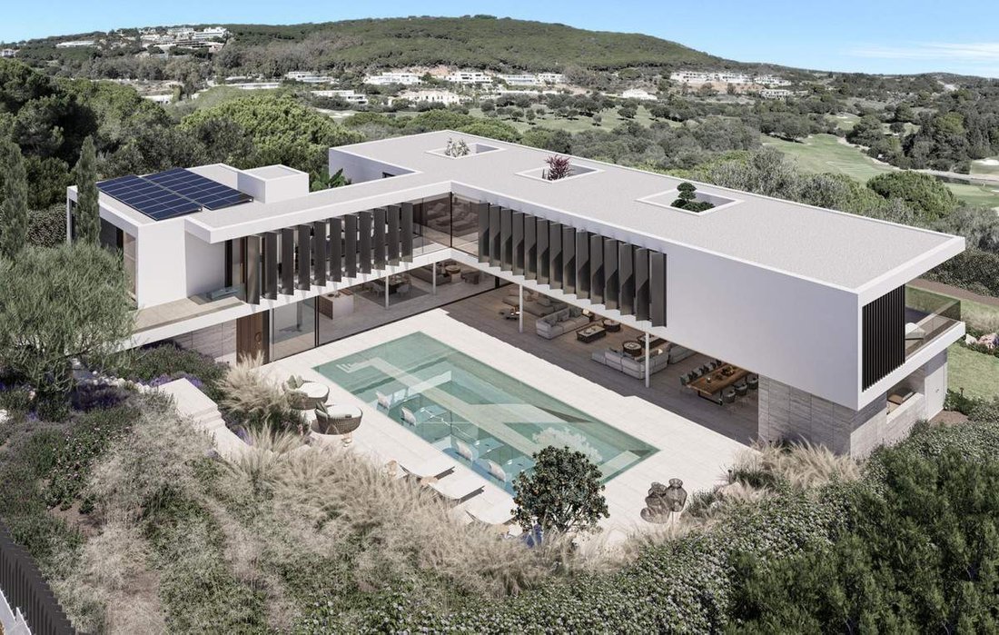 Villa in Sotogrande, San Roque, Andalusia 1 - 14626862