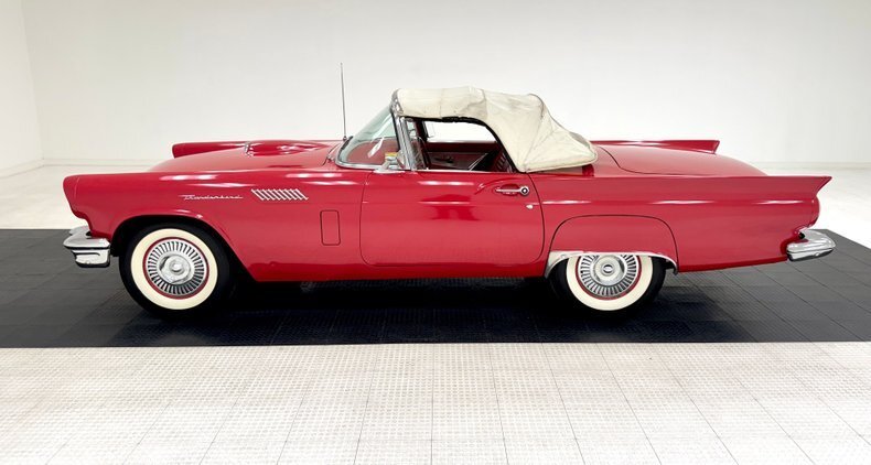 Cabriolet in Morgantown, United States 5 - 15255344
