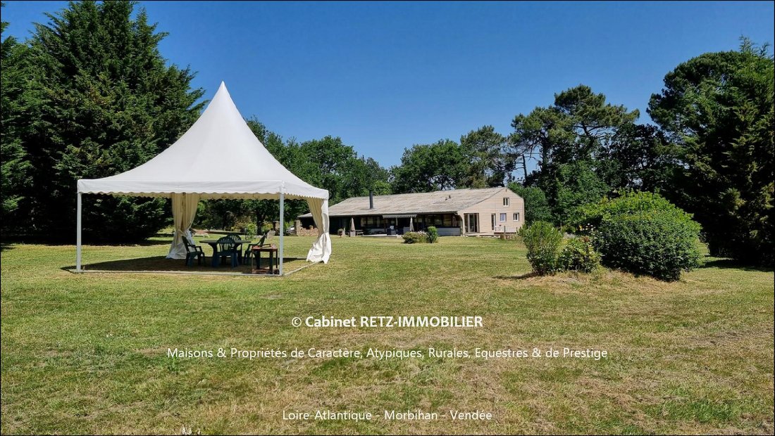 Whispers of the Gulf: A Hidden Breton Castle Retreat - 5