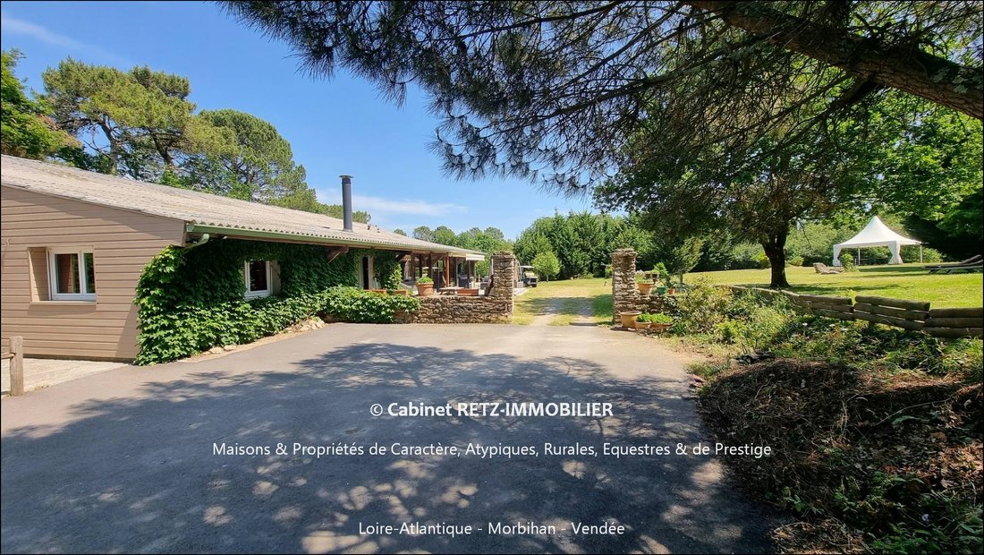 Whispers of the Gulf: A Hidden Breton Castle Retreat