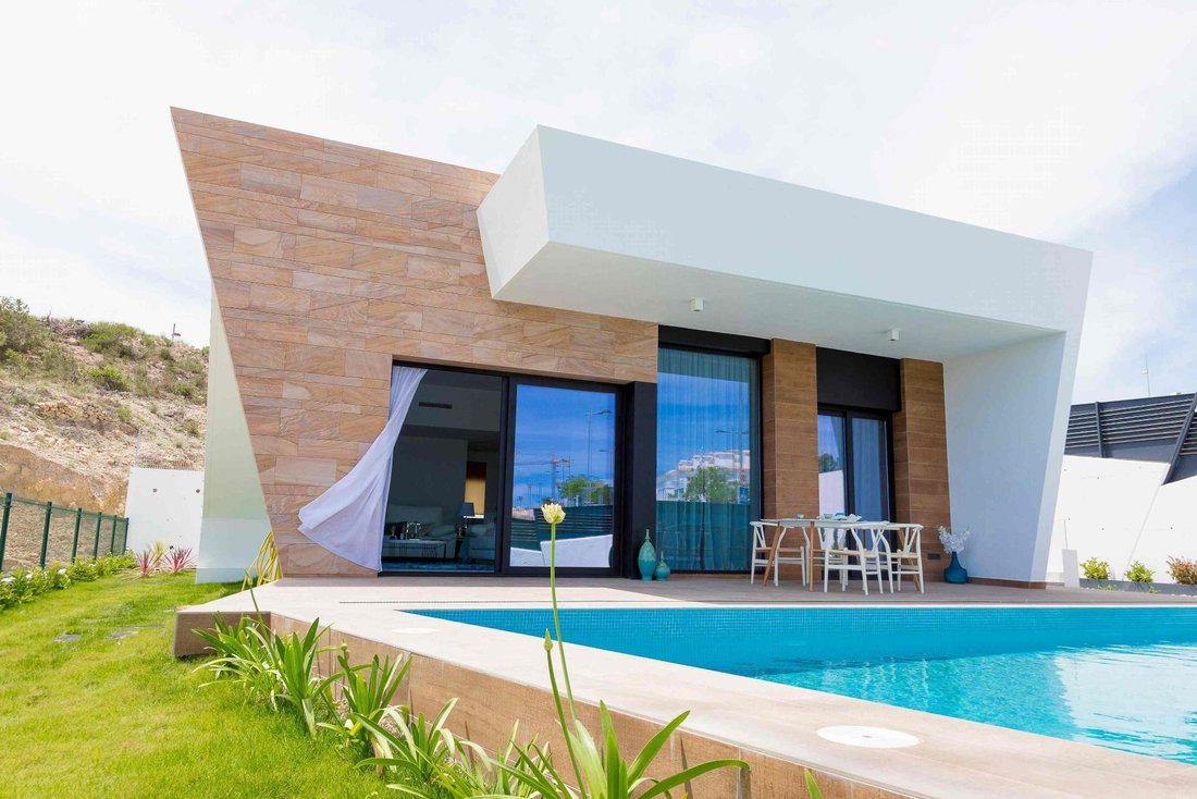 Chalet in Finestrat, Valencian Community, Spain 1 - 15258451