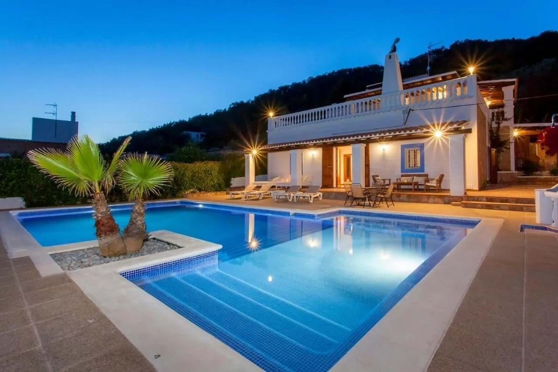 Villa in Sant Antoni de Portmany, Balearische Inseln, Spanien 1 - 13698371