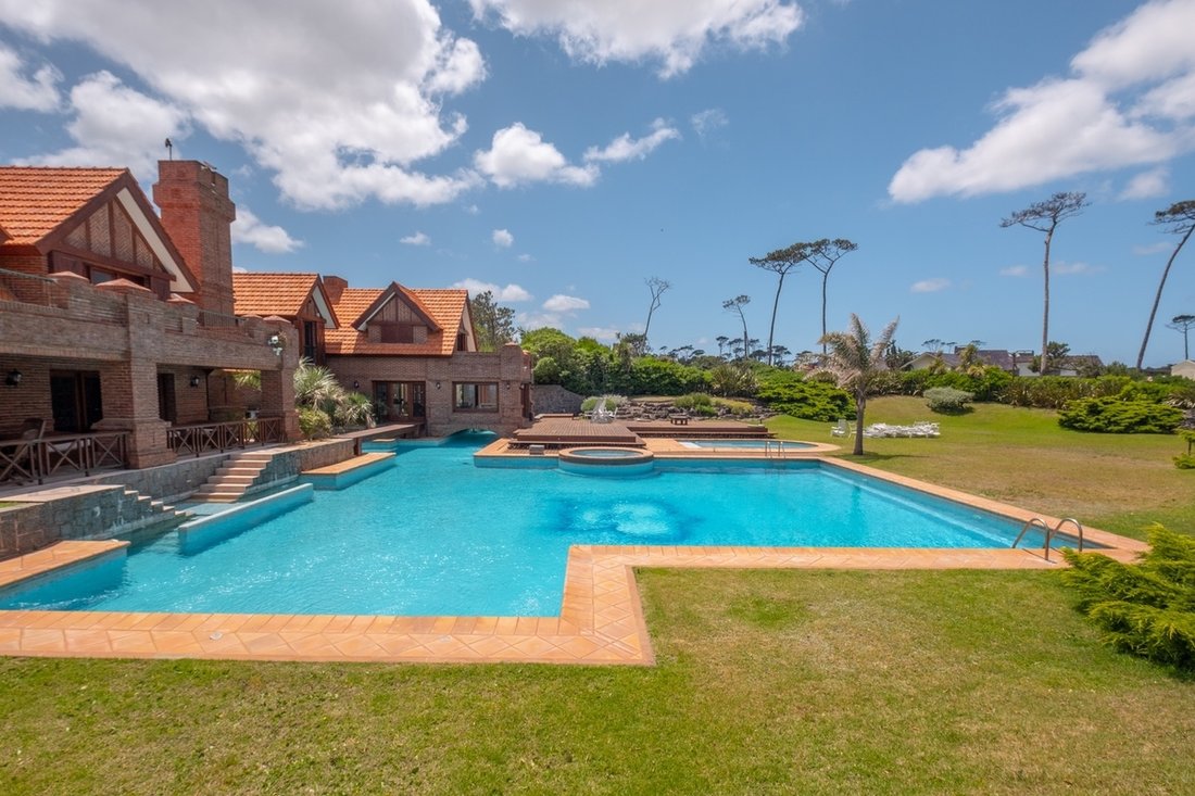 Townhouse in Maldonado, Maldonado Department, Uruguay 3 - 15258253