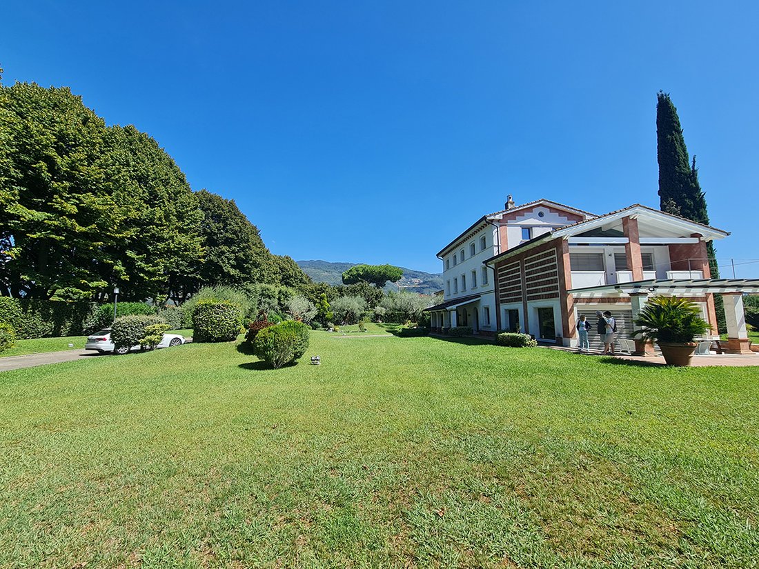 Villa in Historic Center, Viareggio, Tuscany 2 - 15259179