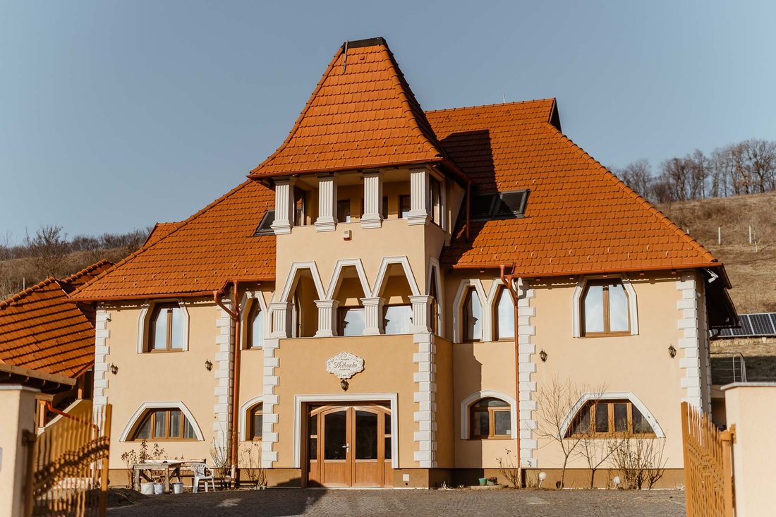 House in Corunca, Mureș County, Romania 1 - 15259601