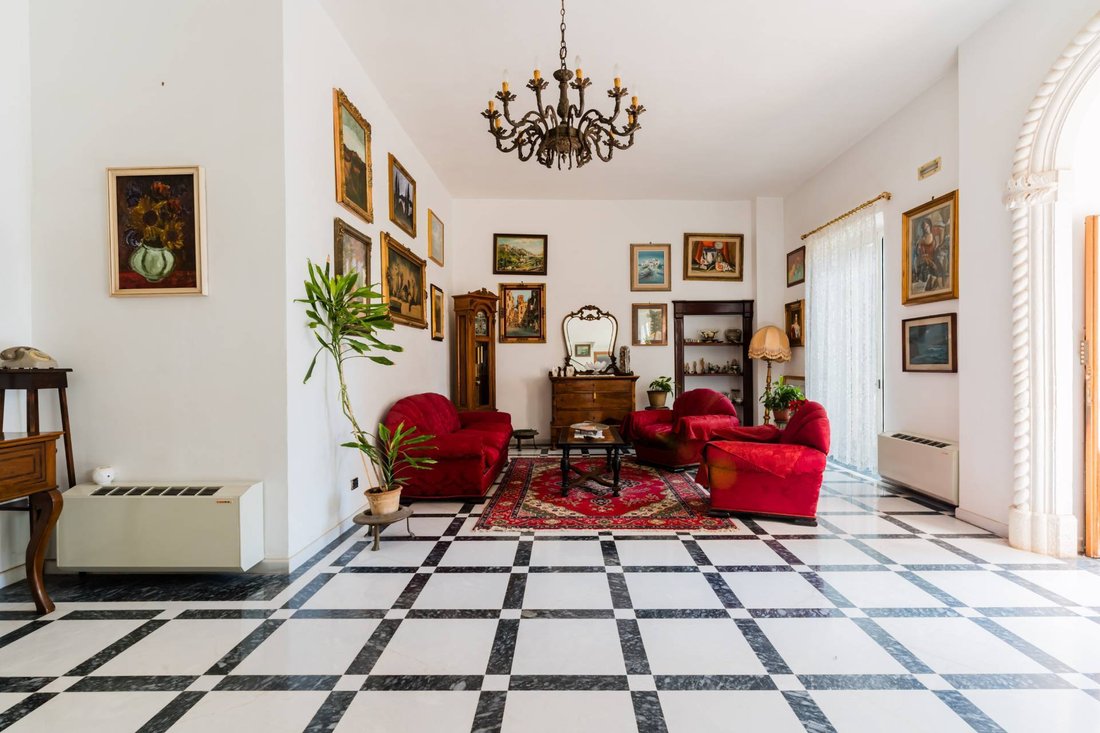 Casa en Adelfia, Apulia, Italia 5 - 15259714