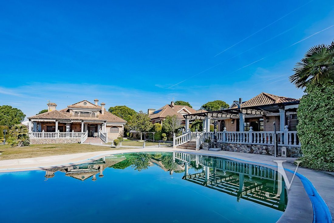 Villa in Centro, Madrid, Spain 1 - 15262096