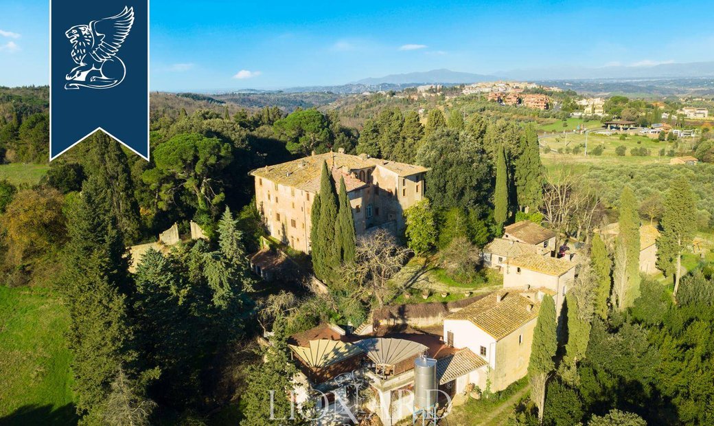 Castle for Sale in Sant'Antonio, Tuscany, Italy