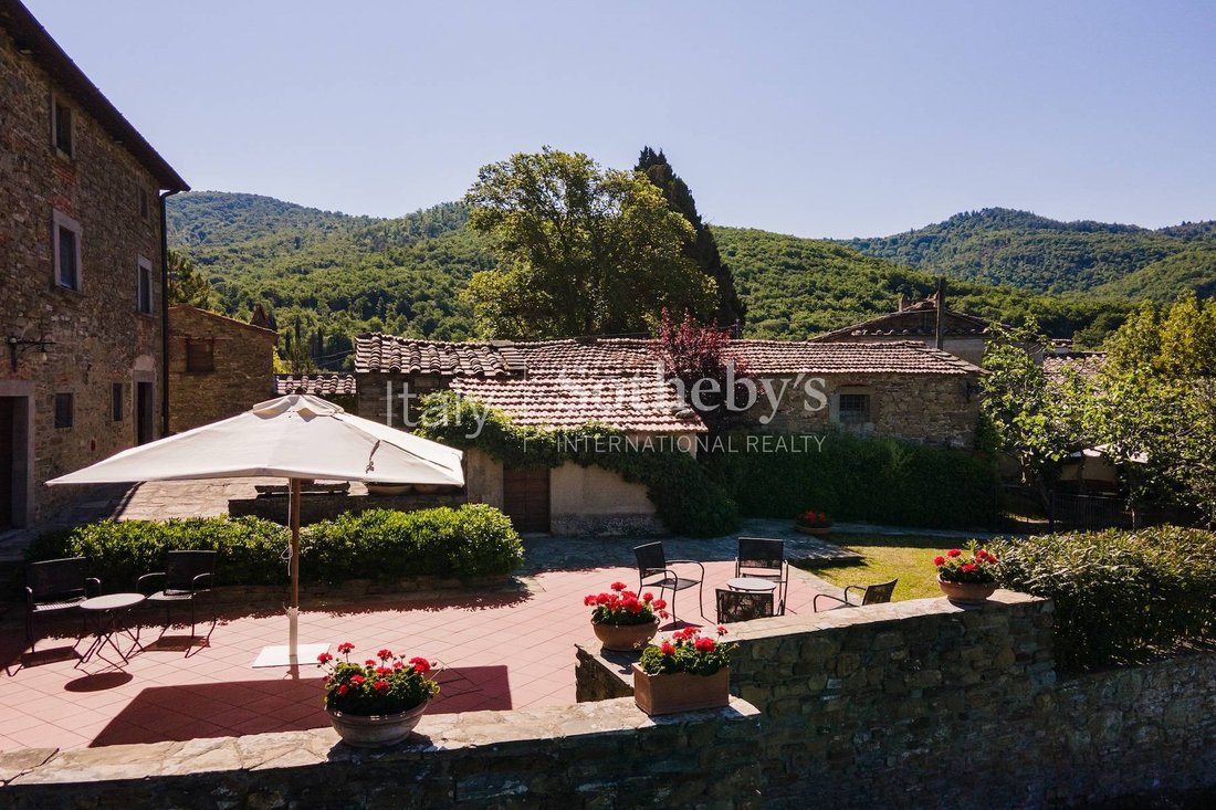 House in Castiglion Fiorentino, Tuscany, Italy 3 - 15263763