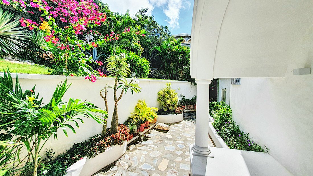 Villa in Cole Bay, Sint Maarten 5 - 15263806